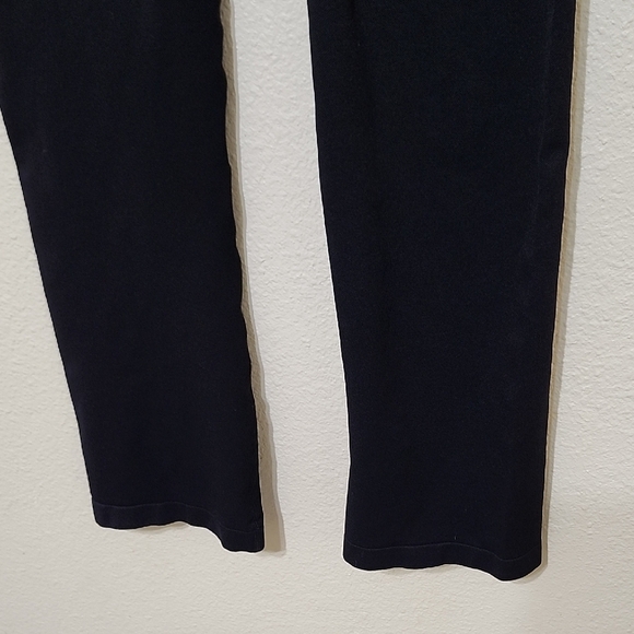 Black Full-Length Form-Fitting Leggings - Picture 3 of 7